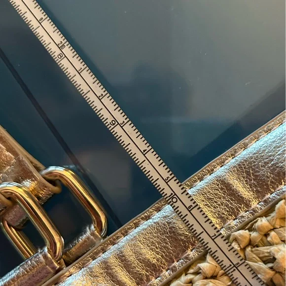 White House Black Market Stylish Gold and Tan Woven Women's Tote Bag - Picture 8 of 13